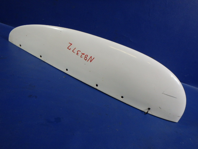 63584-10 Piper - TIP-STABILATOR FAIRING FIBERGLASS (SMALL CRACK SEE DETAILS)